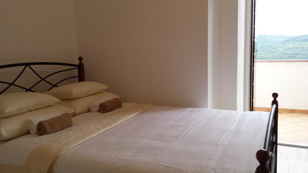 House Of Veli Joze Villa โมโตวุน ภายนอก รูปภาพ